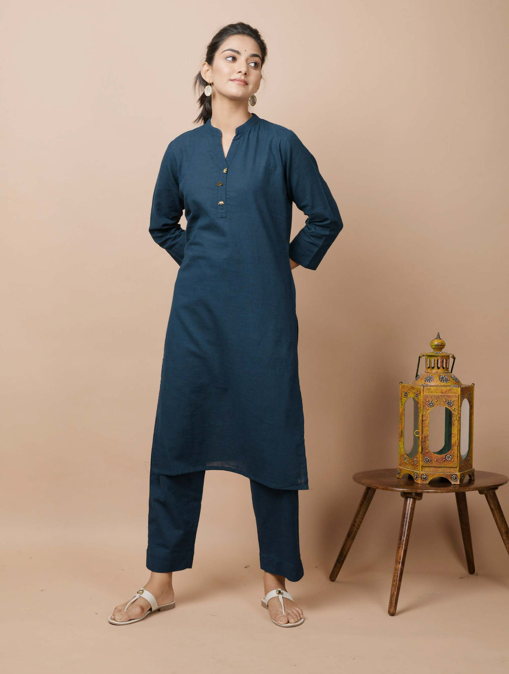 Kaajh Women's Navy Blue Solid Cotton Kurta Pant Set | Grocsy
