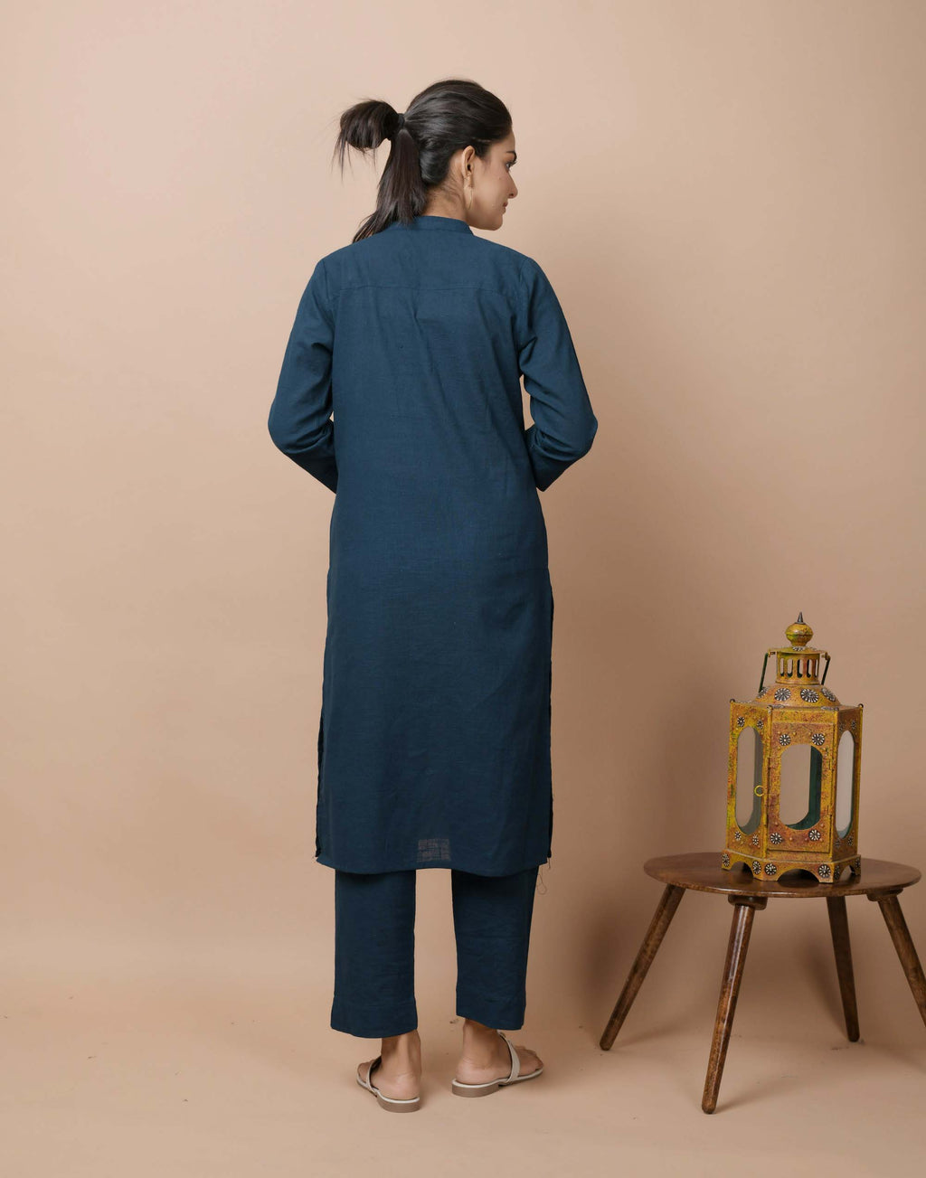 Kaajh Women's Navy Blue Solid Cotton Kurta Pant Set | Grocsy