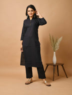 Kaajh Women's Black Solid Metal Embellishment Kurta | Grocsy