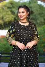 Kaajh Women's Black Gold Printed Ethnic Kurta | Grocsy