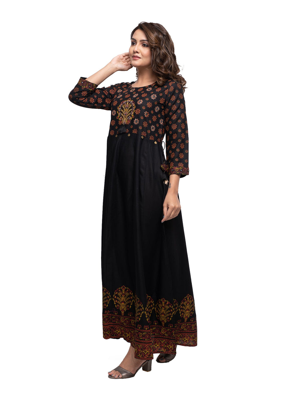 Kaajh Women's Black Mirror Embellishment Ethnic Kurta | Grocsy