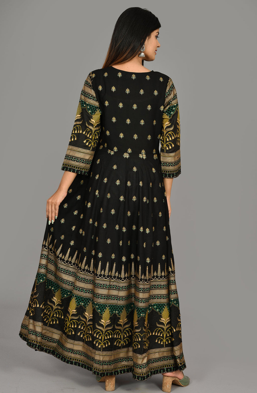Kaajh Women's Black Green Gold Printed Ethnic Kurta | Grocsy