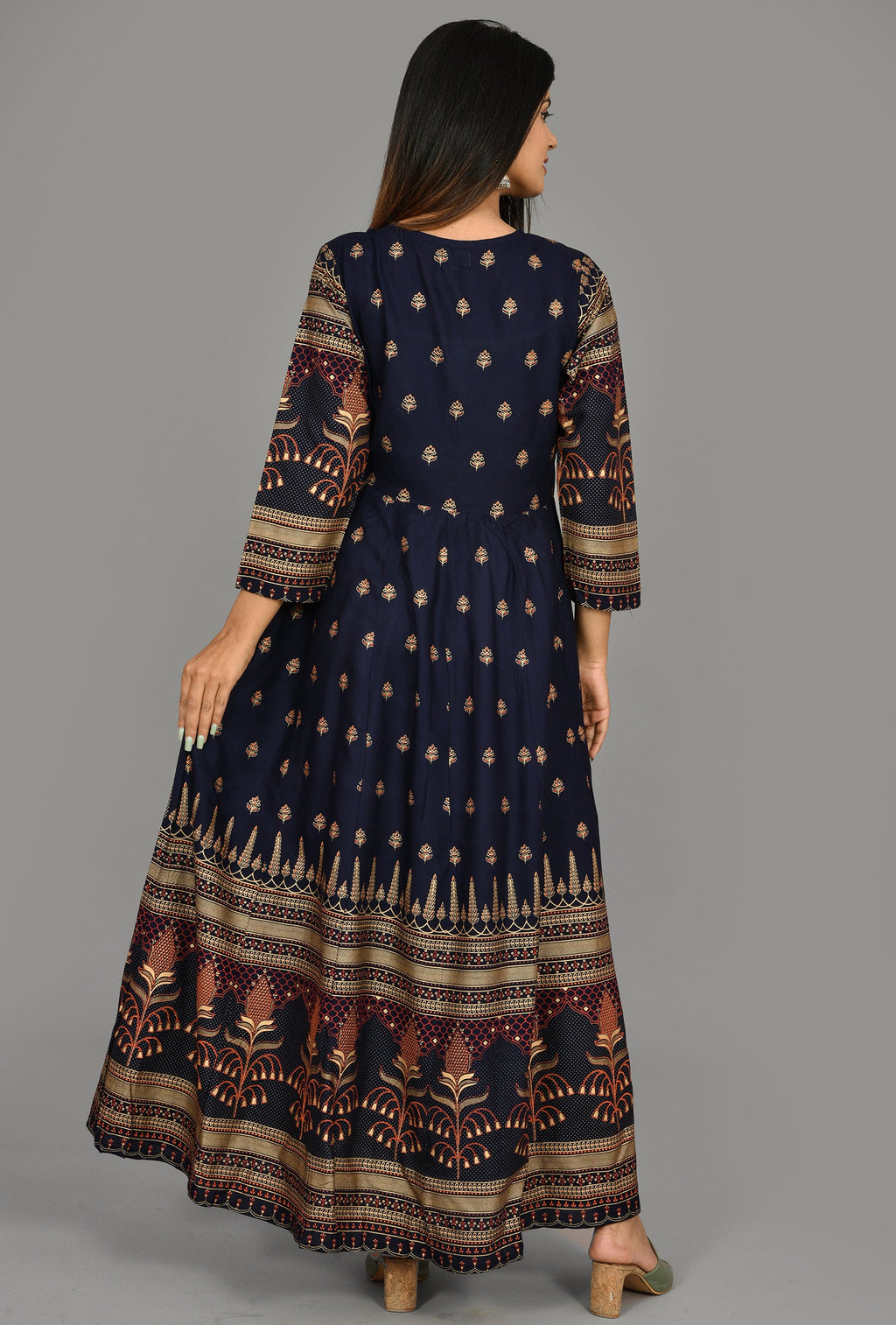 Kaajh Women's Blue Gold Printed Ethnic Kurta | Grocsy