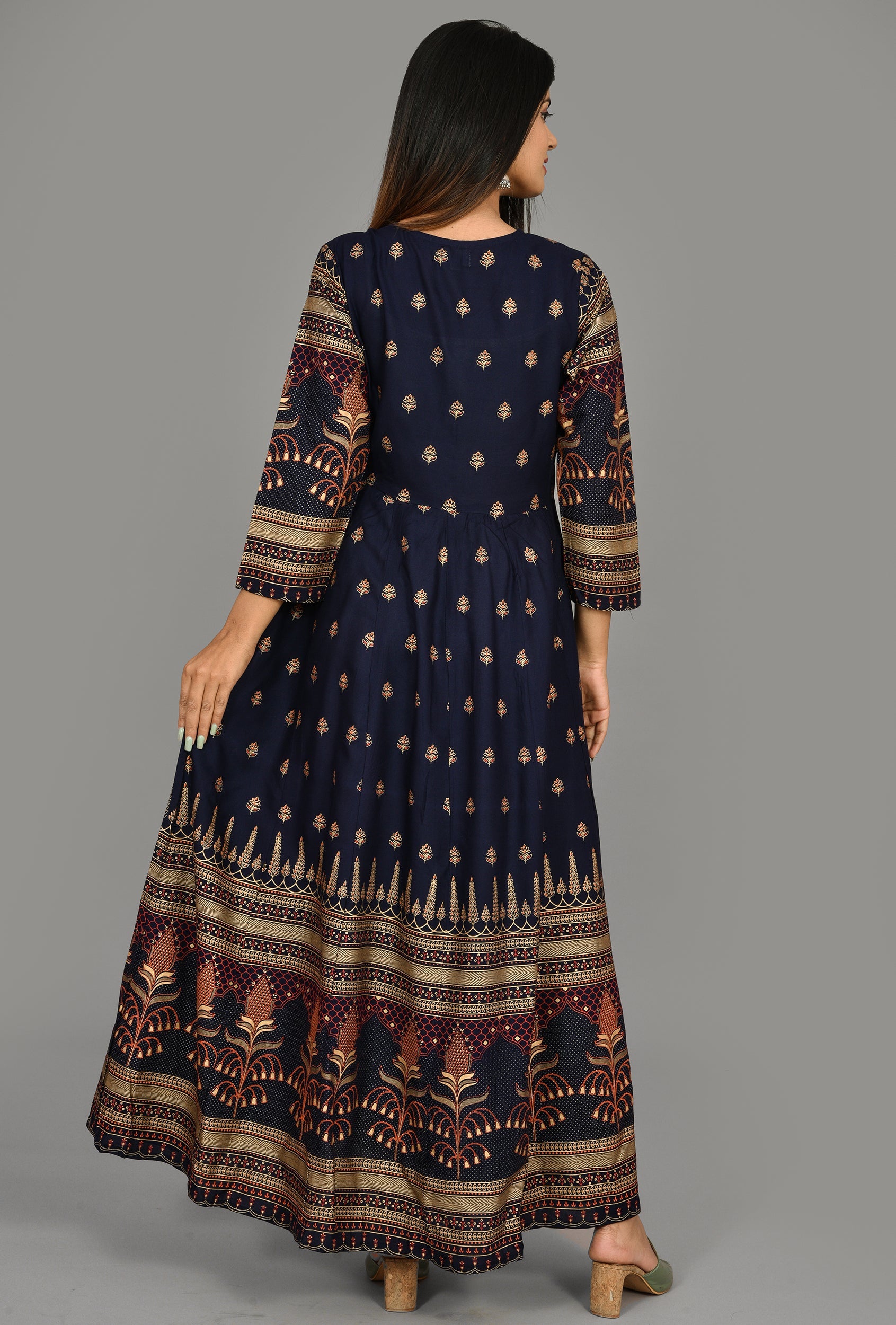 Kaajh Women's Blue Gold Printed Ethnic Kurta | Grocsy