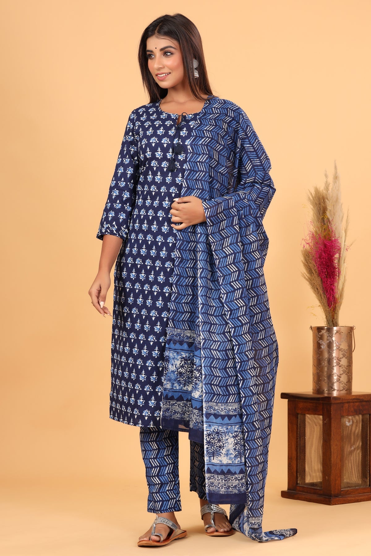 Kaajh Blue Floral Print Suit Set For Women | Grocsy