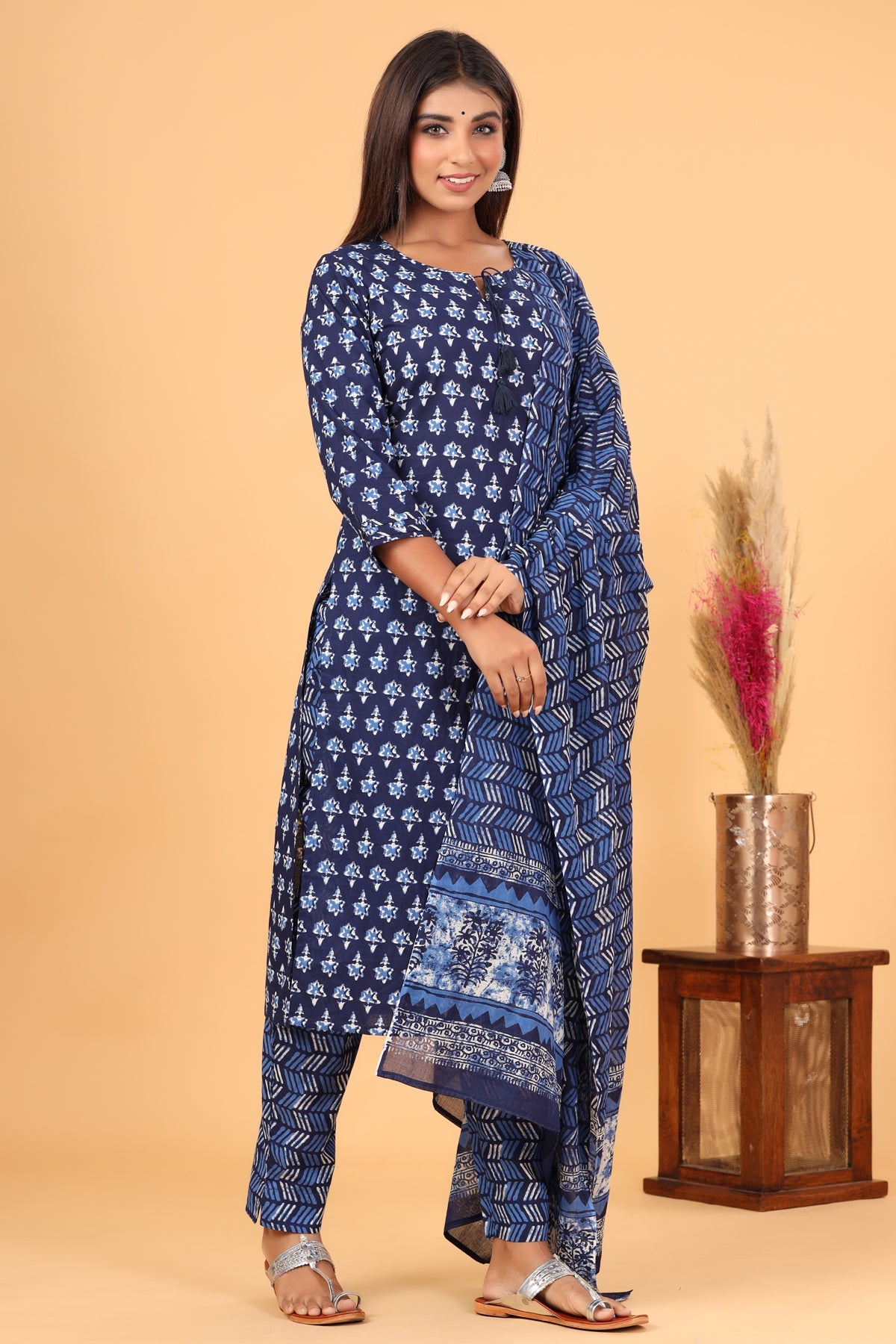 Kaajh Blue Floral Print Suit Set For Women | Grocsy