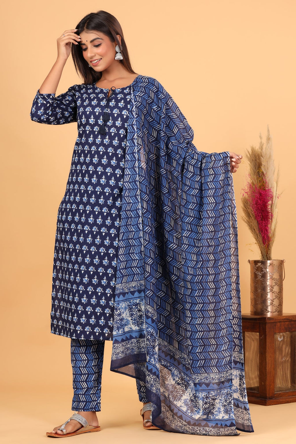 Kaajh Blue Floral Print Suit Set For Women | Grocsy