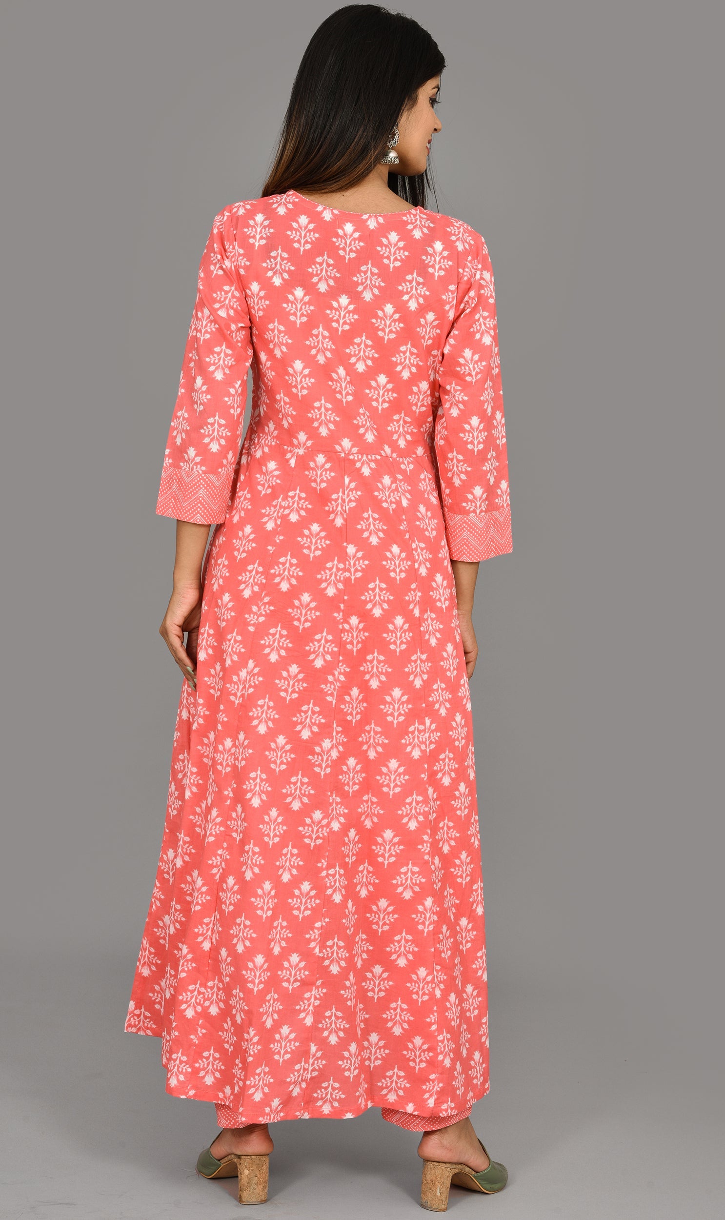 Kaajh Pink Suit Set In Floral Print For Women | Grocsy
