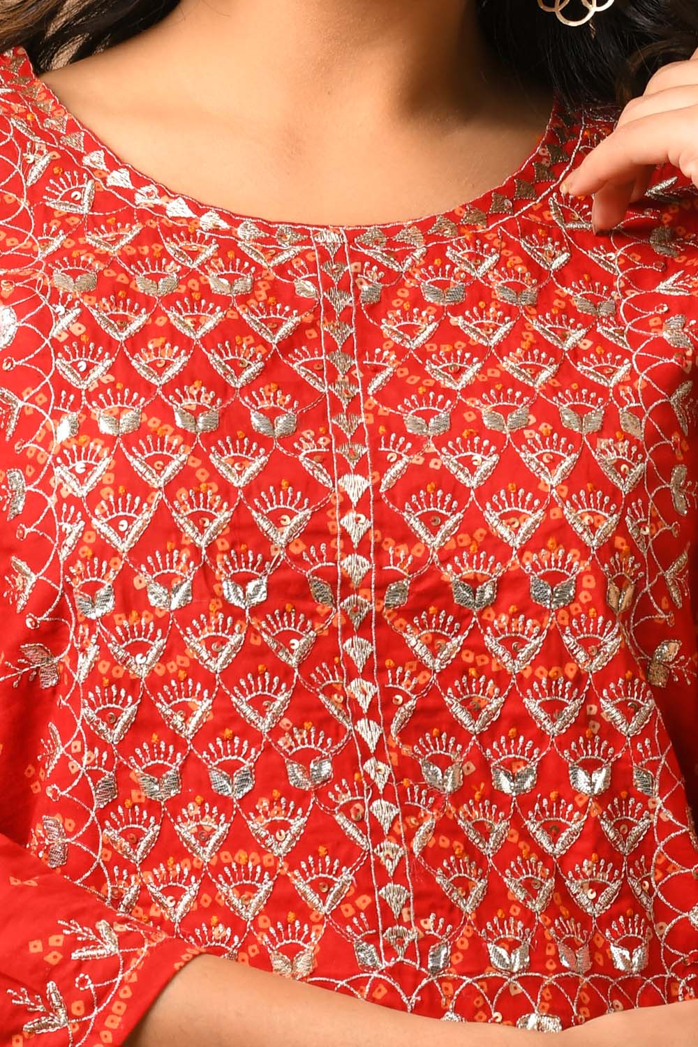 Kaajh Women's Red Bandhej Print Suit Set | Grocsy
