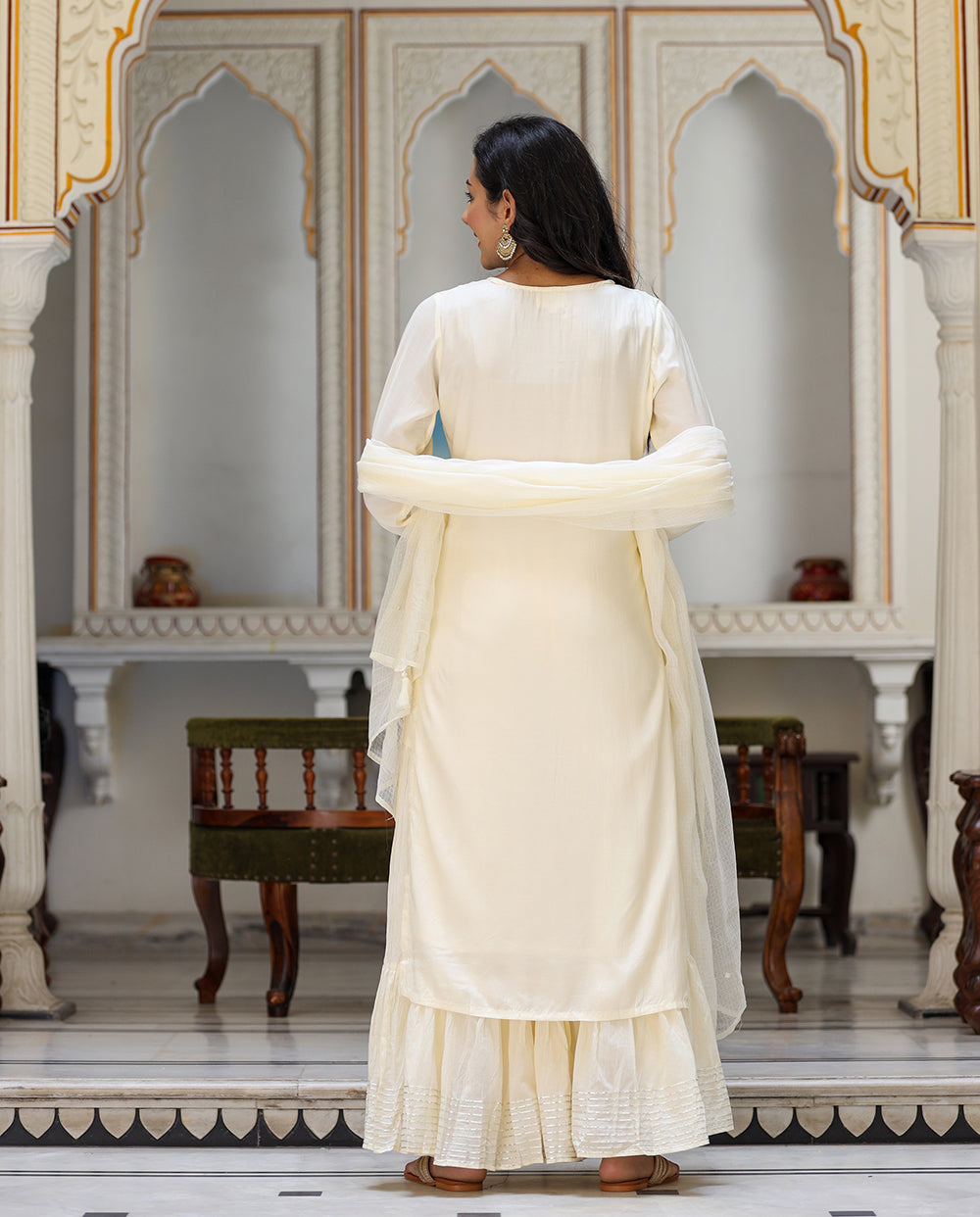 Kaajh Women's Off White EmbroideOff White Silk Kurta Sharara Set With Kota Doria Dupatta | Grocsy