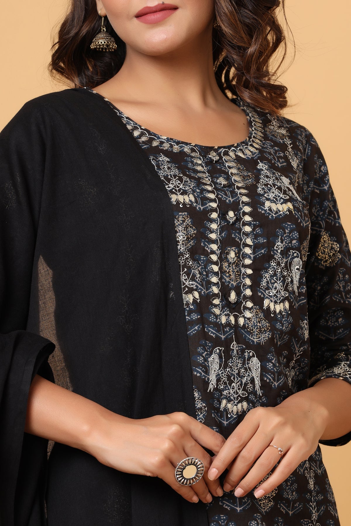Kaajh Women's Black Zari Embroidery Printed Suit Set | Grocsy