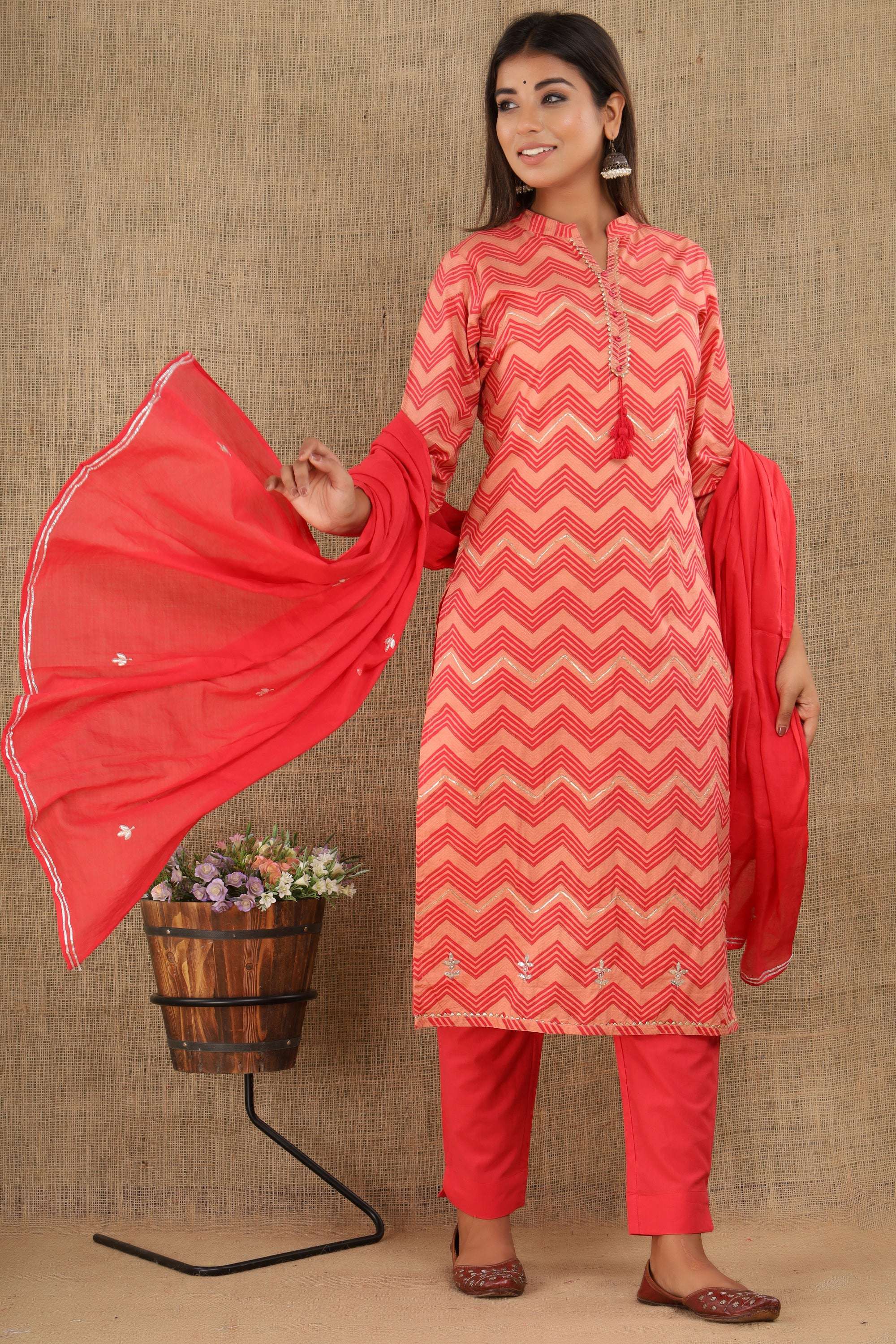 Kaajh Women's Pink Zigzag Print Suit Set | Grocsy