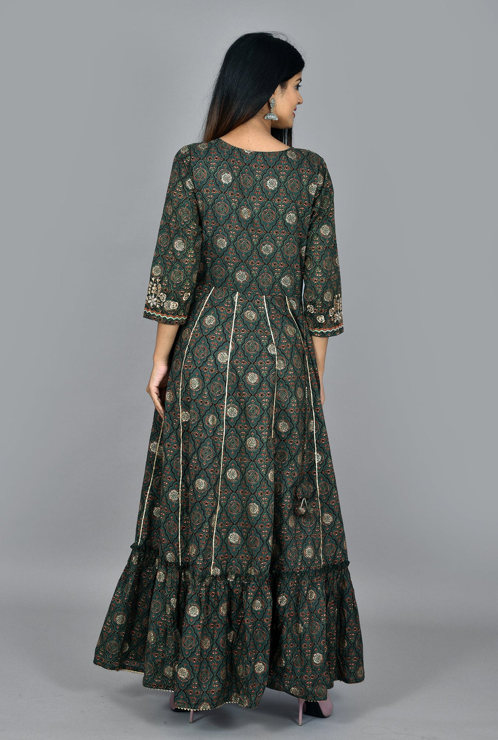 Kaajh Women's Green Zari Embroidery Anarkali Kurta | Grocsy