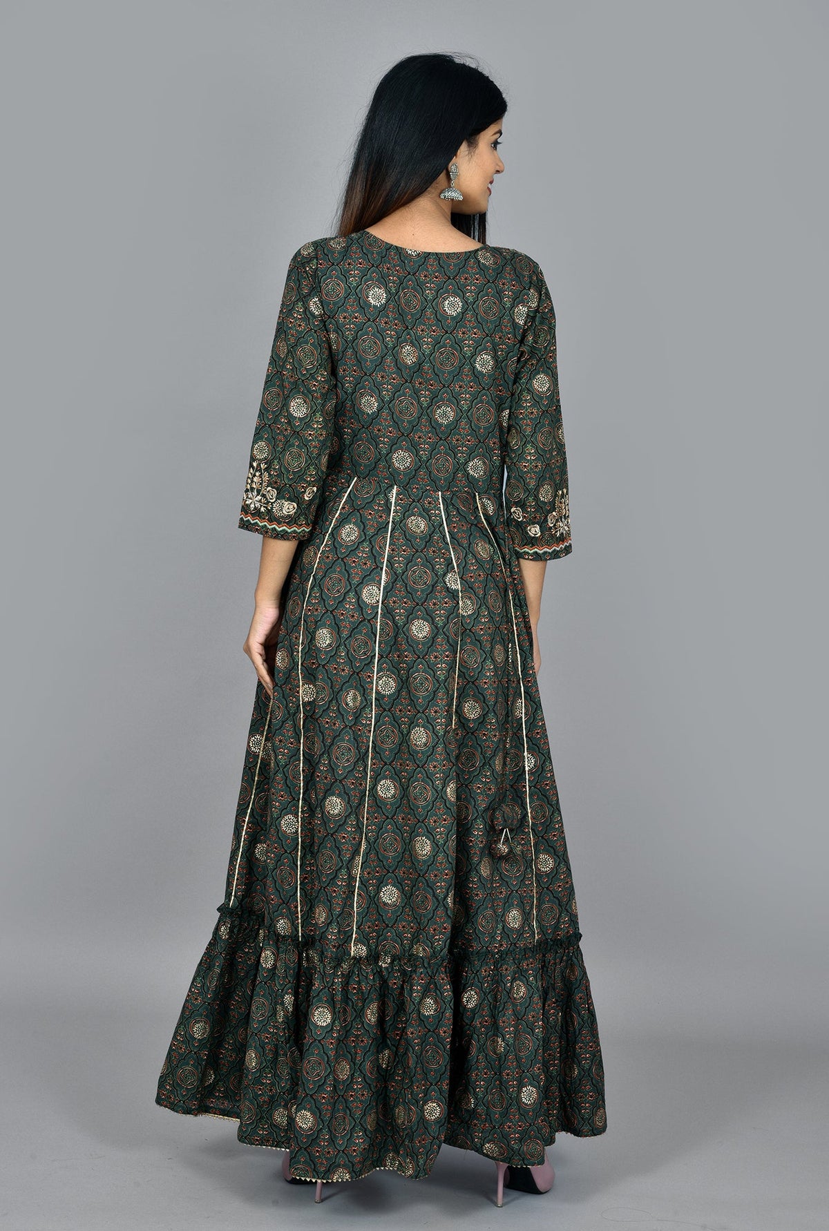 Kaajh Women's Green Zari Embroidery Anarkali Kurta | Grocsy