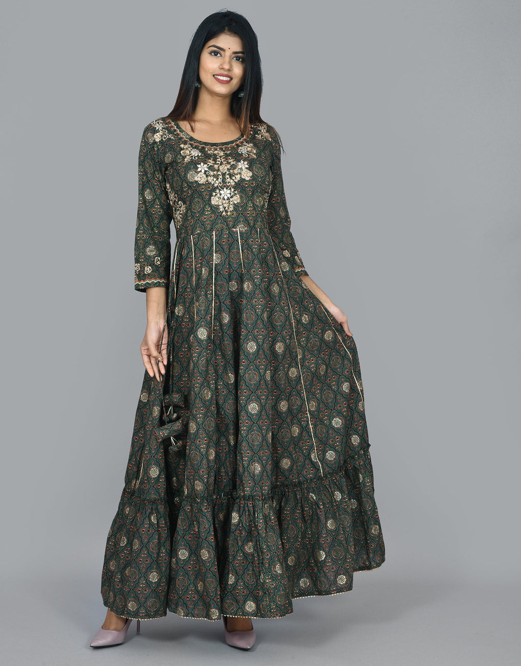 Kaajh Women's Green Zari Embroidery Anarkali Kurta | Grocsy
