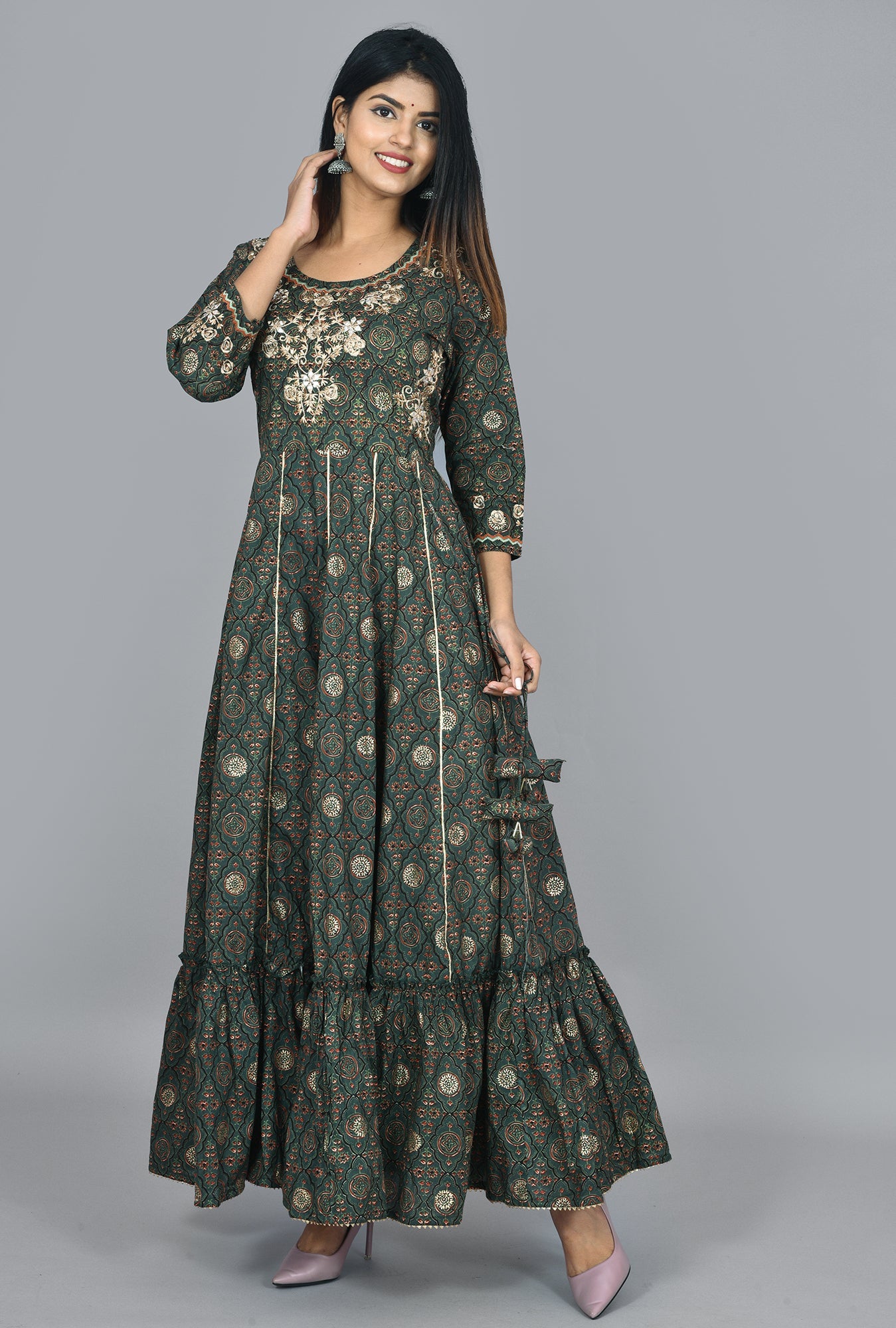 Kaajh Women's Green Zari Embroidery Anarkali Kurta | Grocsy