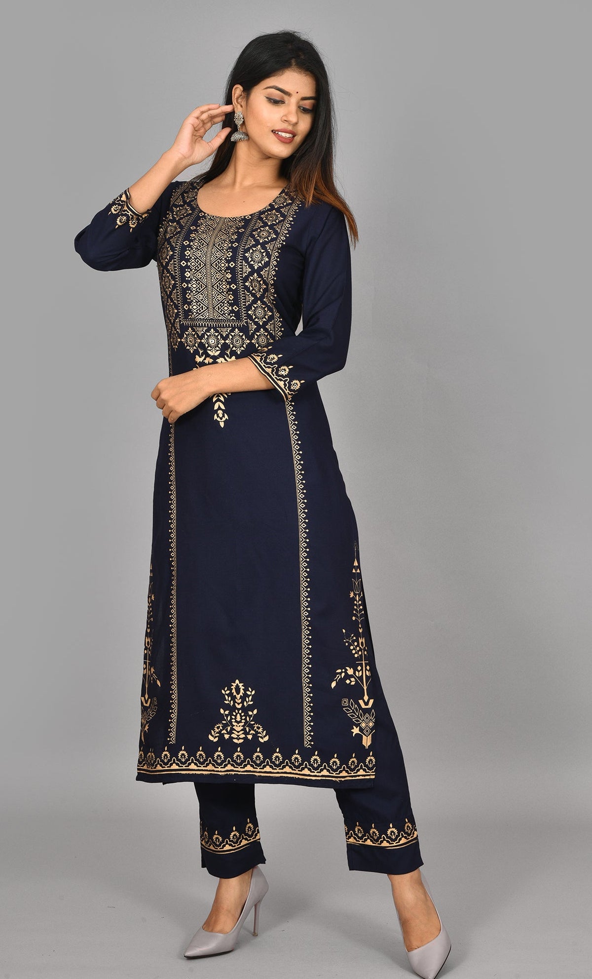 Kaajh Blue Gold Printed Kurta Pant Set For Women | Grocsy