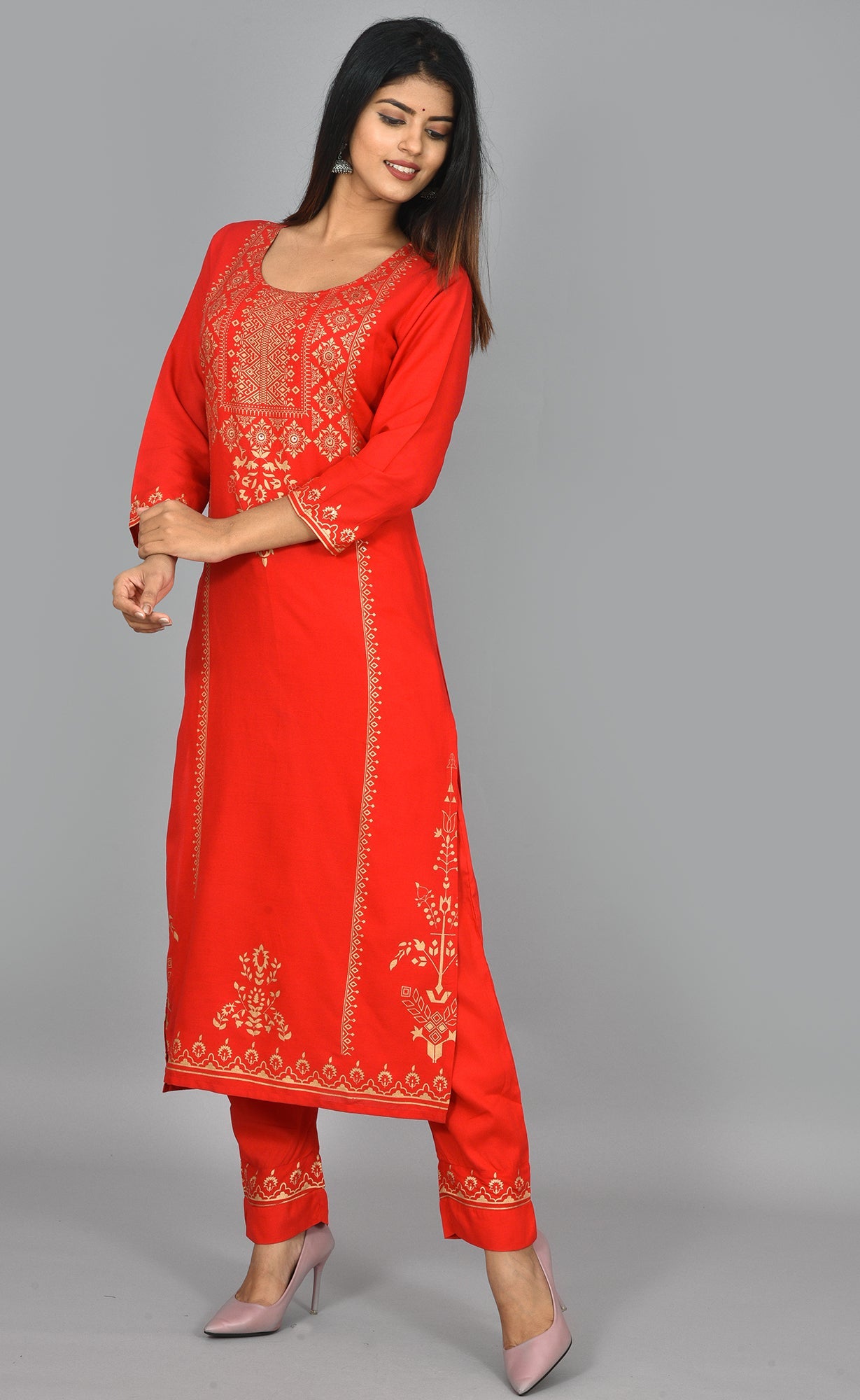 Kaajh Women's Red Gold Printed Kurta Pant Set | Grocsy