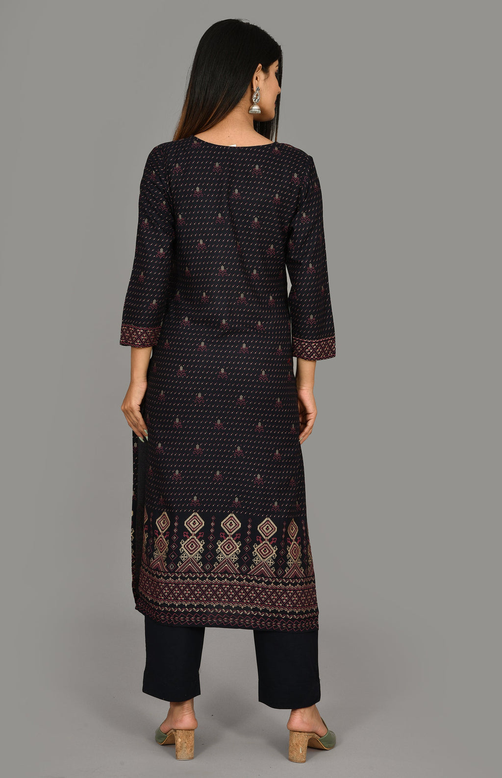 Kaajh Women's Blue Gold Printed Kurta Pant Set | Grocsy