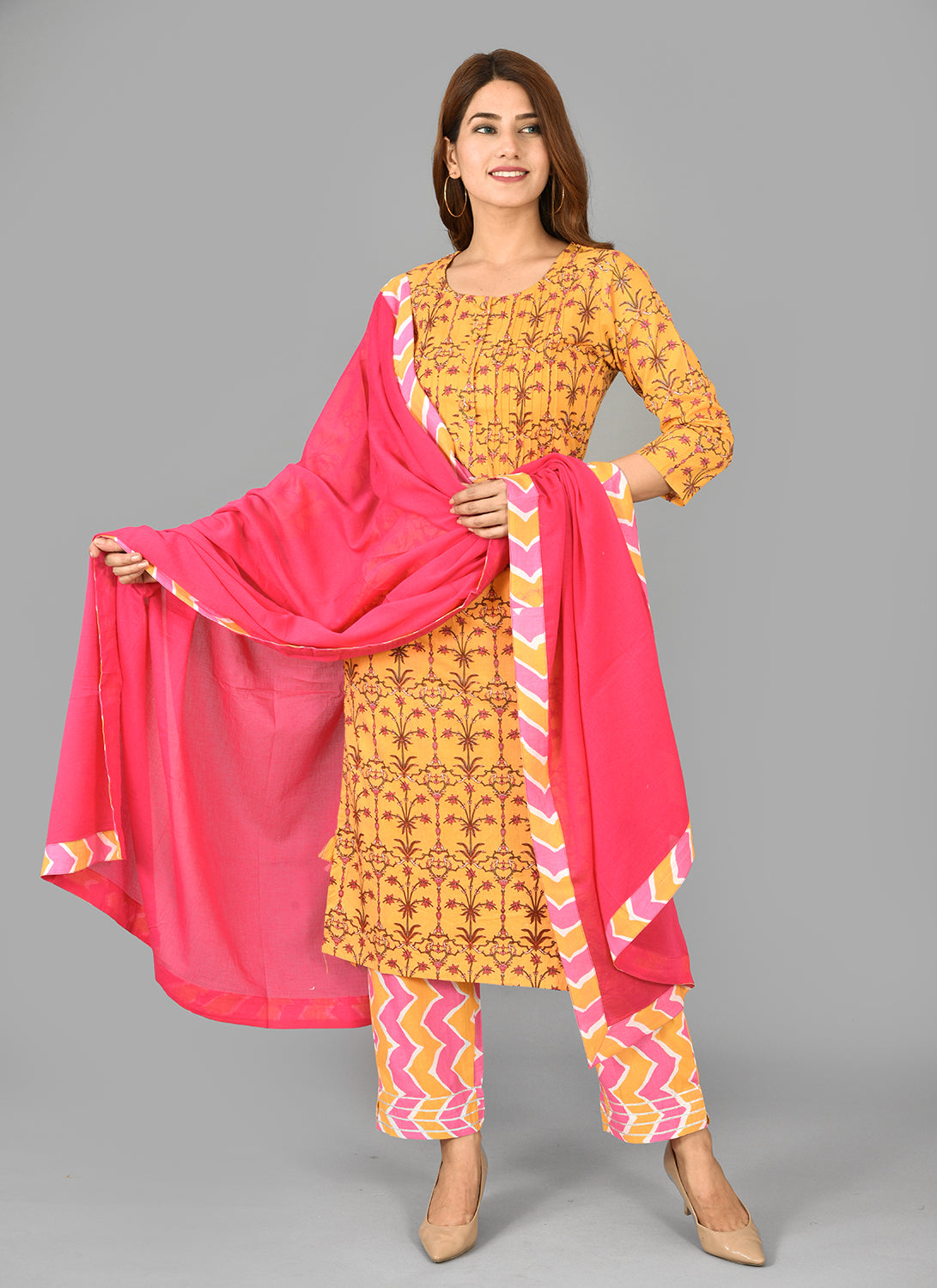 Kaajh Yellow Floral Print Suit Set For Women | Grocsy