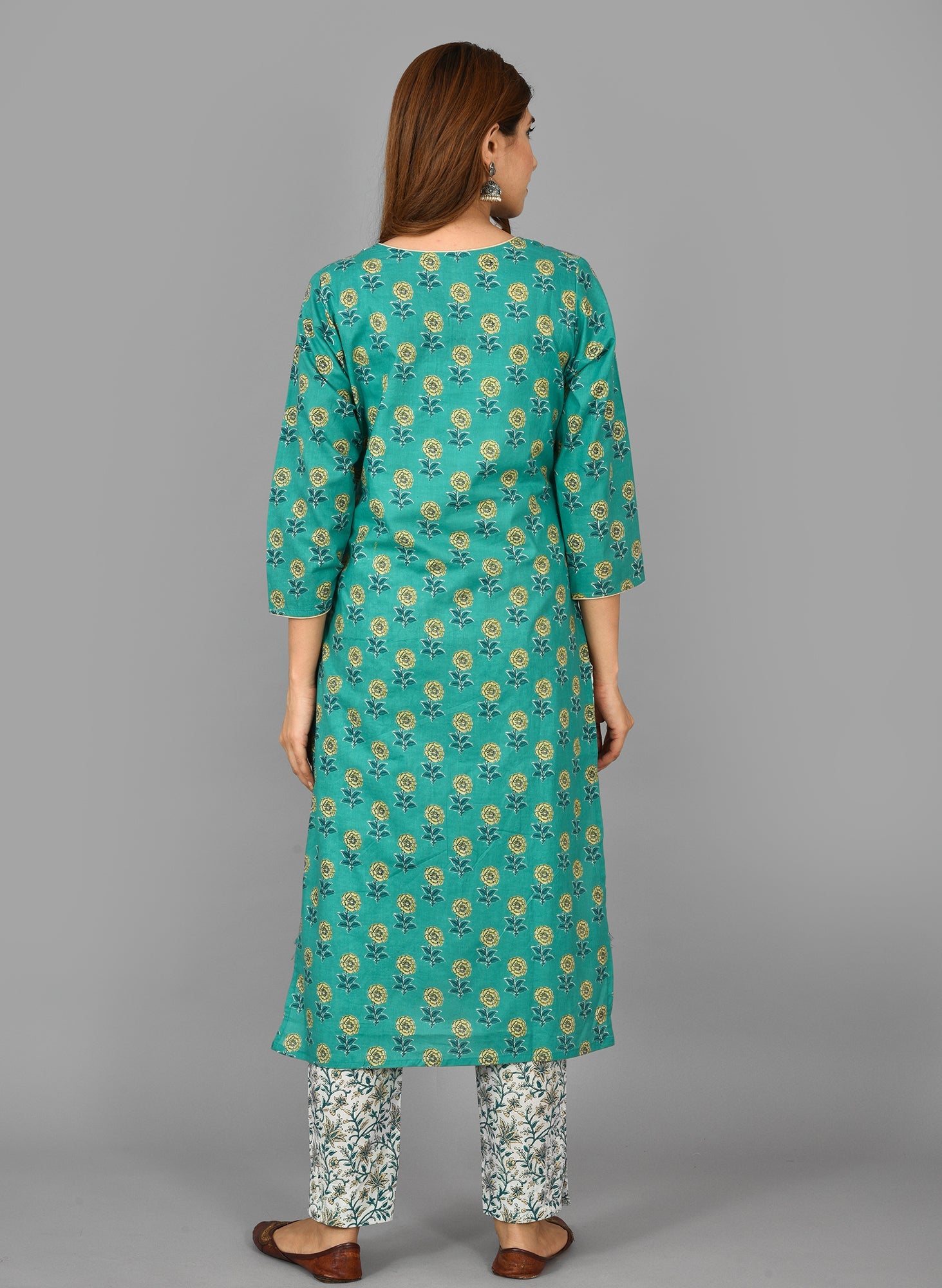 Kaajh Women's Green Floral Print Cotton Suit Set | Grocsy