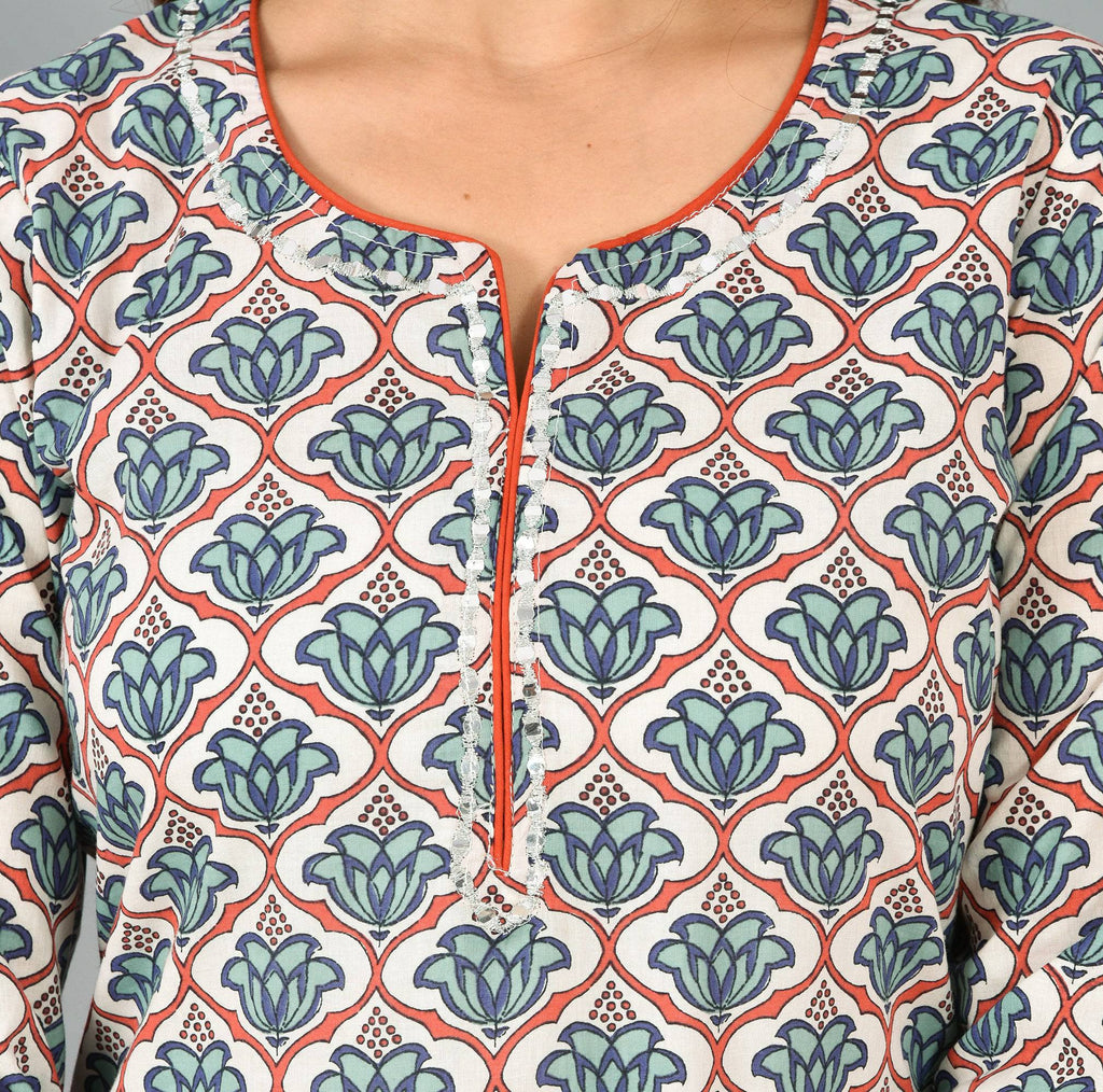 Kaajh Women's Green Floral Printet Cotton Suit Set | Grocsy