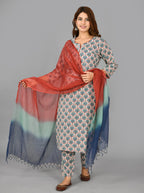 Kaajh Women's Green Floral Printet Cotton Suit Set | Grocsy