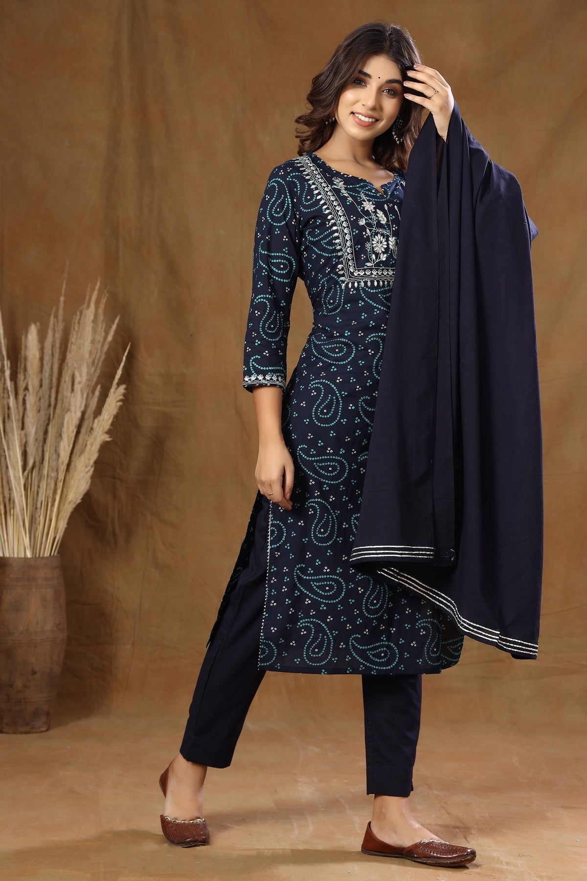 Kaajh Women's Blue Bandhej Embroidery Suit Set | Grocsy