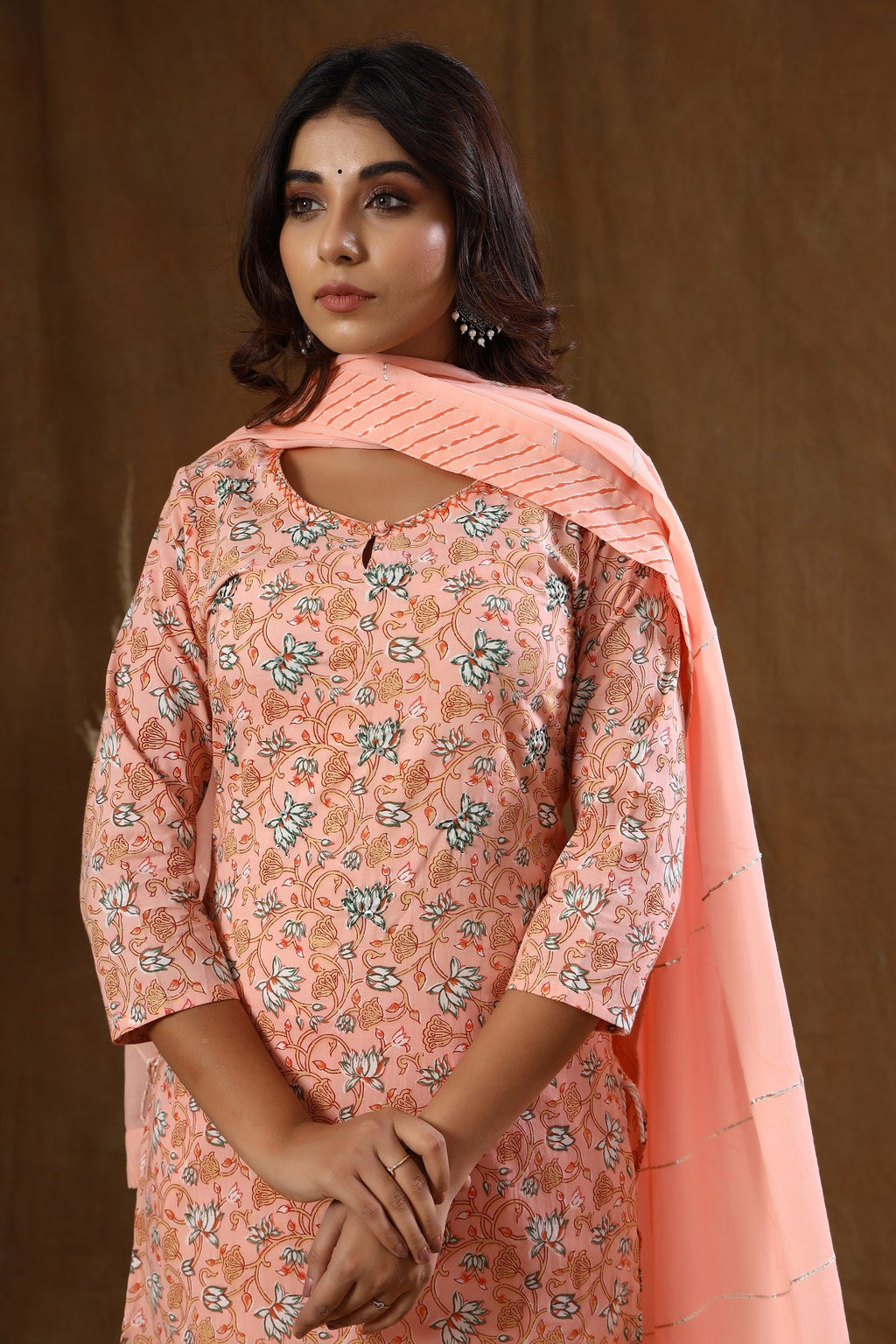 Kaajh Women's Pink Floral Print Beautiful Suit Set | Grocsy