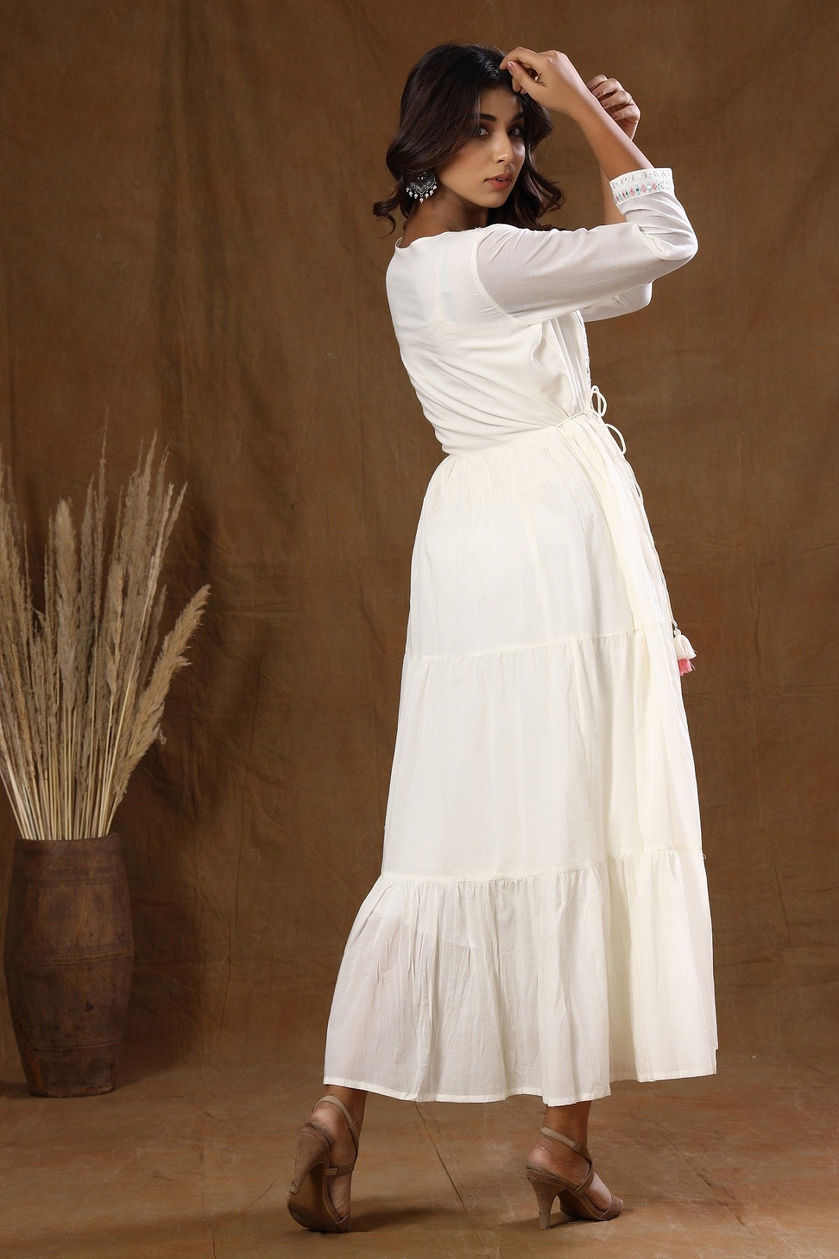 Kaajh Women's White Mirror Embellishment Anarkali Kurta | Grocsy