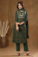 Kaajh Women's Green Bandhej Embroidery Suit Set | Grocsy