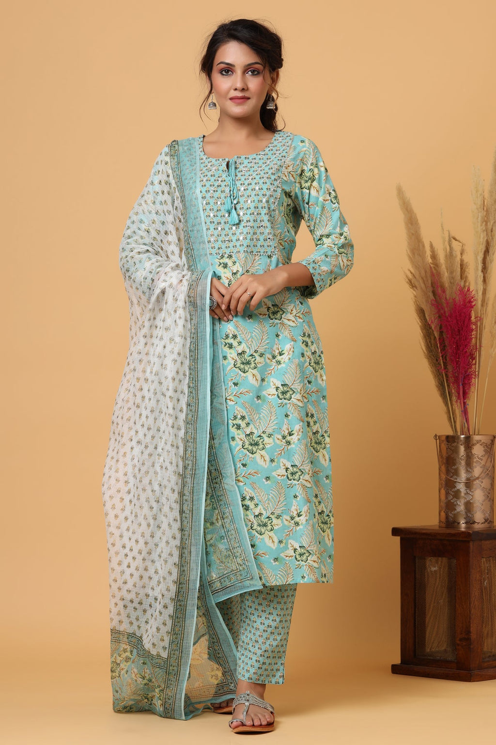 Kaajh Women's Green Mirror Embroidered Suit Set | Grocsy