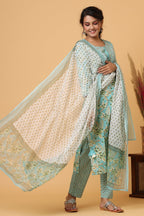 Kaajh Women's Green Mirror Embroidered Suit Set | Grocsy