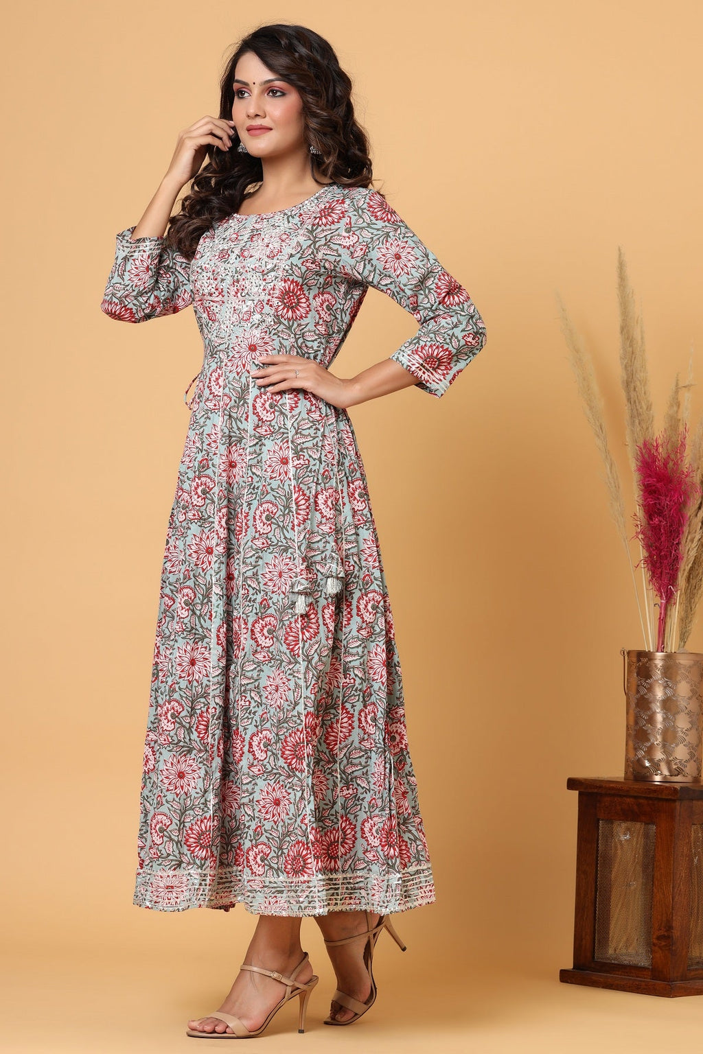Kaajh Women's Green Red Floral Print Embroidery Anarkali Kurta | Grocsy