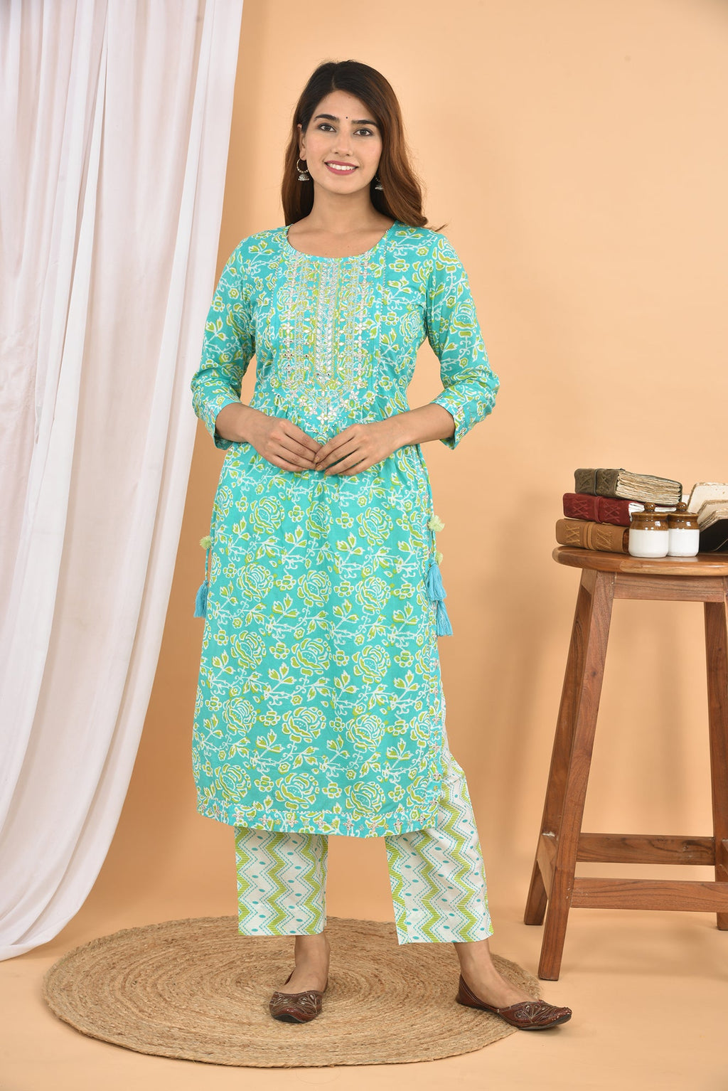 Kaajh Women's Sea Green Floral Printed Kurta Pant Set | Grocsy