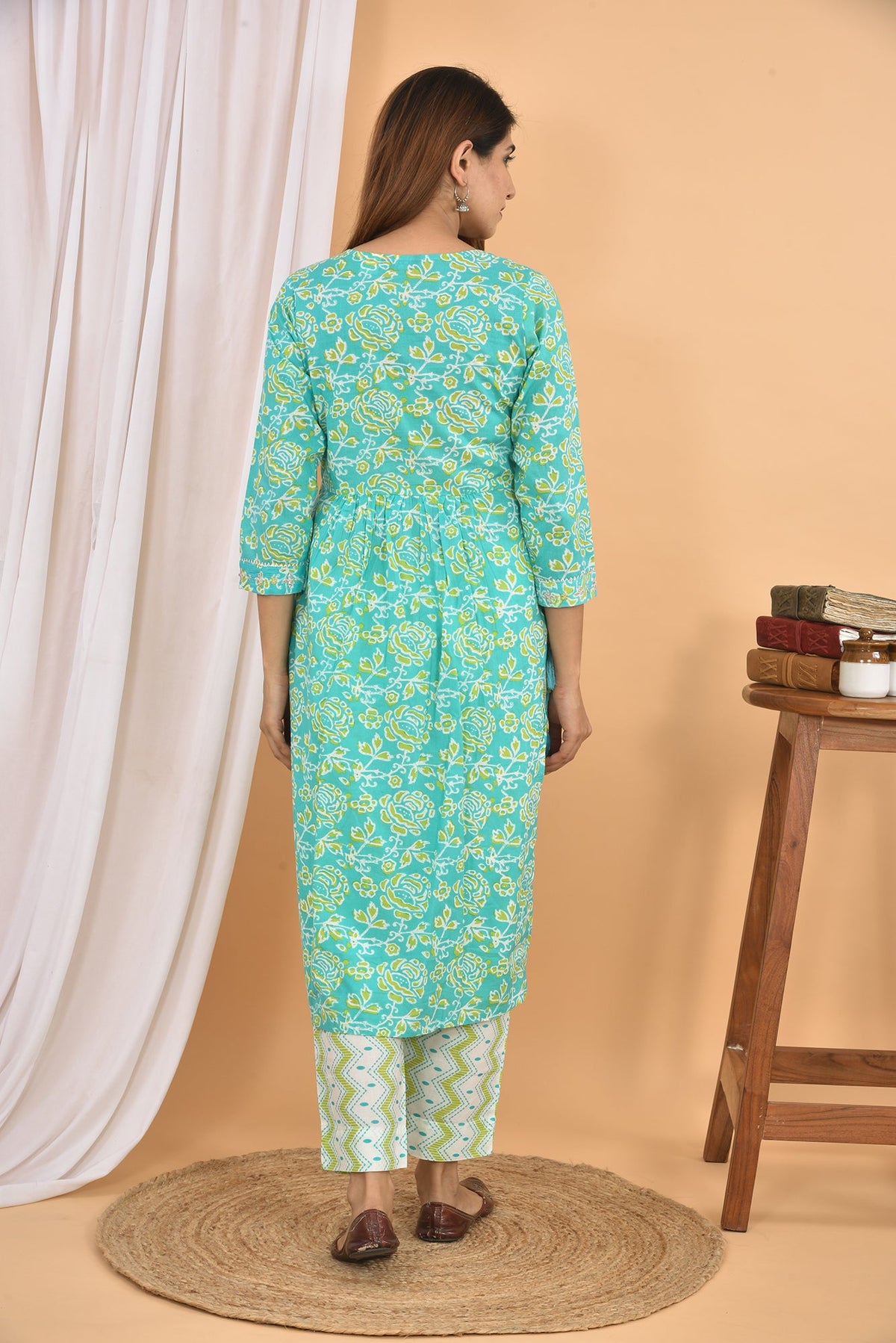 Kaajh Women's Sea Green Floral Printed Kurta Pant Set | Grocsy