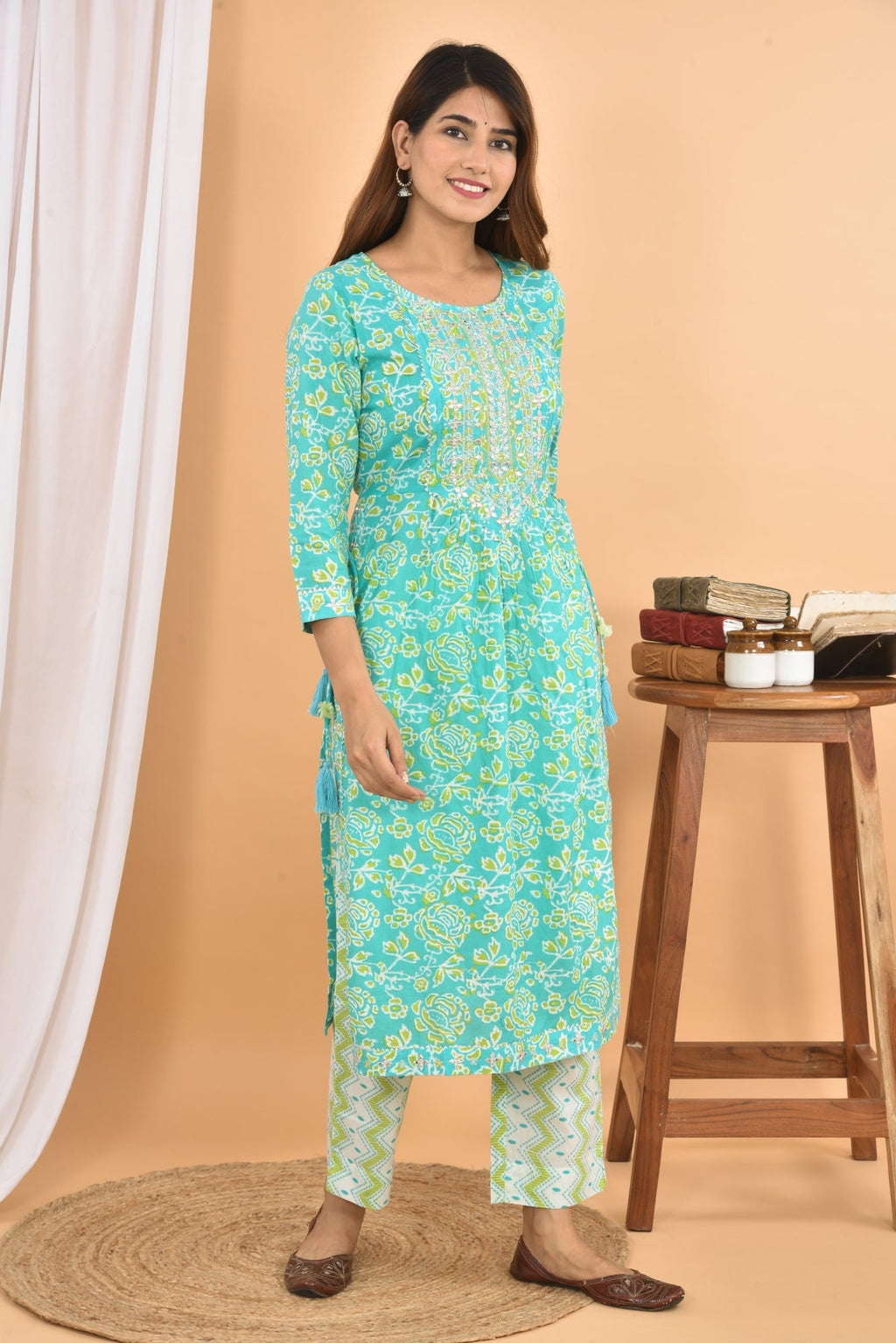 Kaajh Women's Sea Green Floral Printed Kurta Pant Set | Grocsy