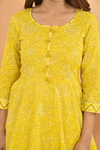 Kaajh Women's Yellow Floral Printed Mini Kurta Pant Set | Grocsy