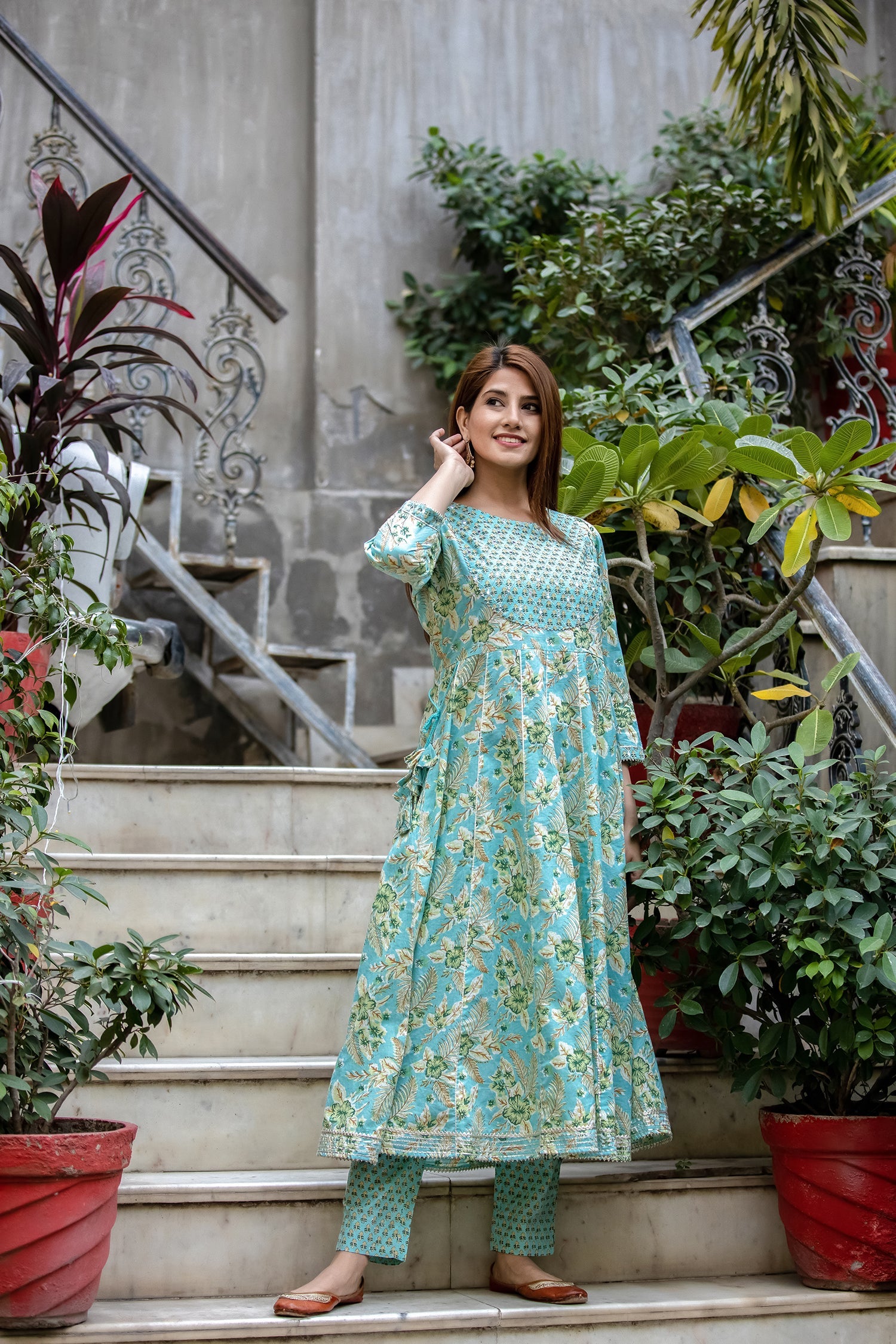 Kaajh Women's Green Mirror Embellished Anarkali Suit Set | Grocsy