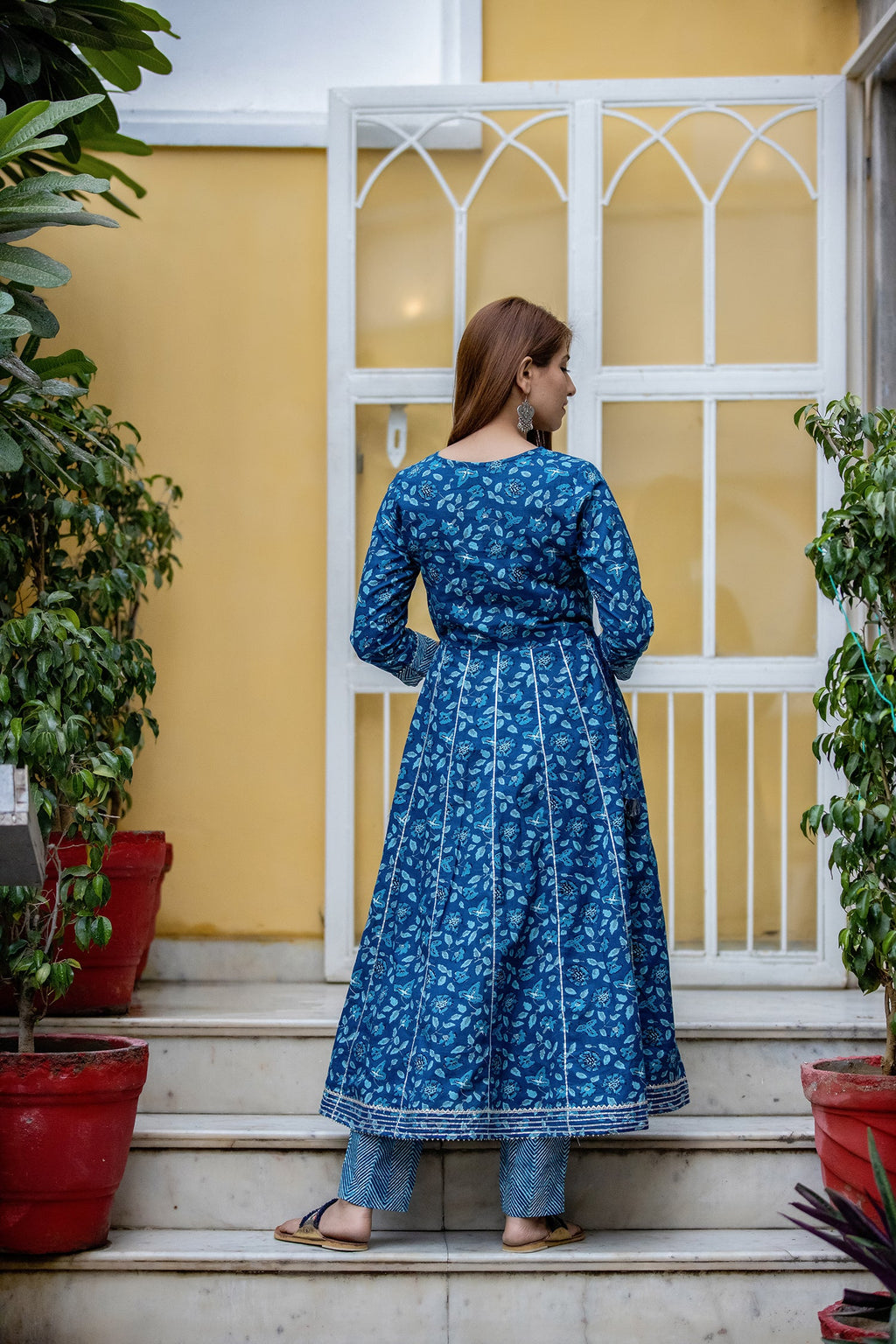 Kaajh Women's Blue Mirror Embellished Anarkali Suit Set | Grocsy