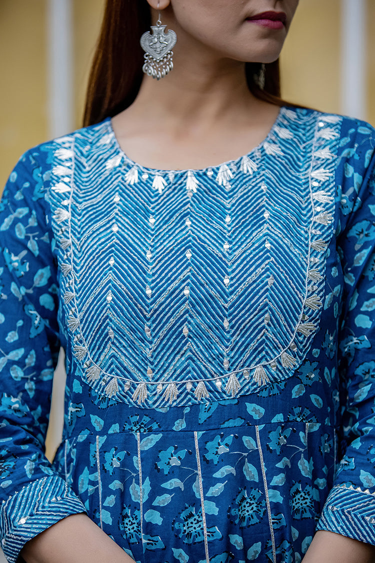 Kaajh Women's Blue Mirror Embellished Anarkali Suit Set | Grocsy