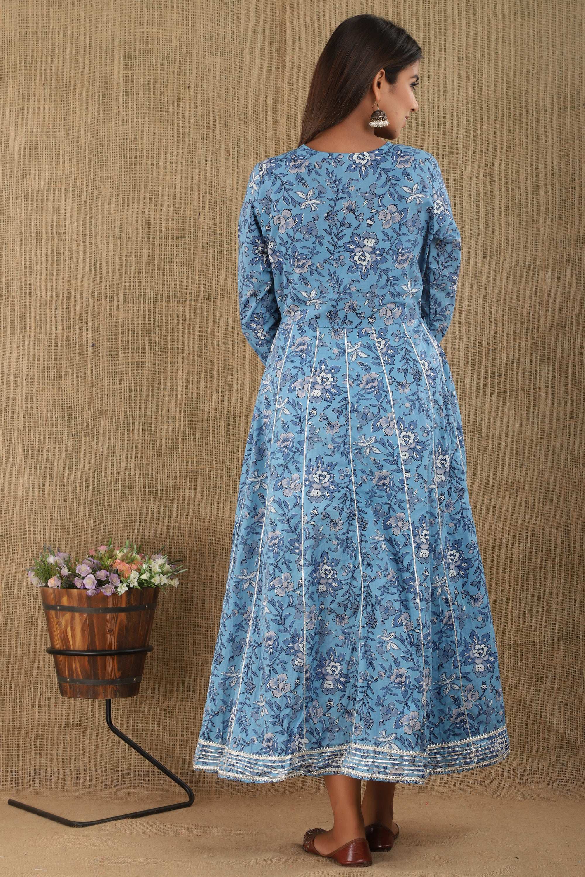 Kaajh Women's Blue Floral Print Embroidery Anarkali Kurta | Grocsy