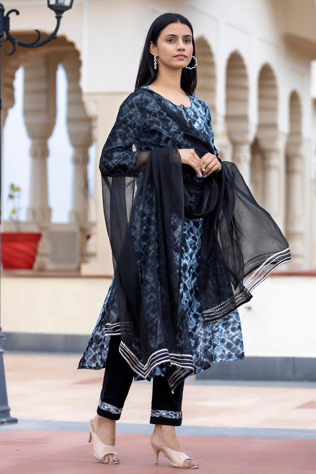 Kaajh Women's Black Tie Dye Print Cotton Suit Set | Grocsy