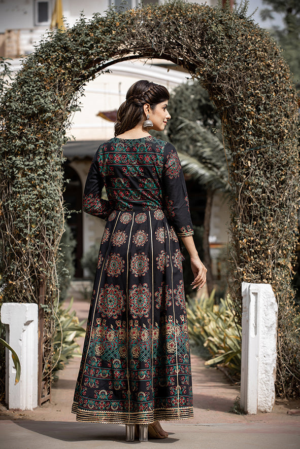 Kaajh Women's Black Gold Printed Ethnic Gown | Grocsy