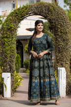 Kaajh Women's Green Gold Printed Ethnic Gown | Grocsy