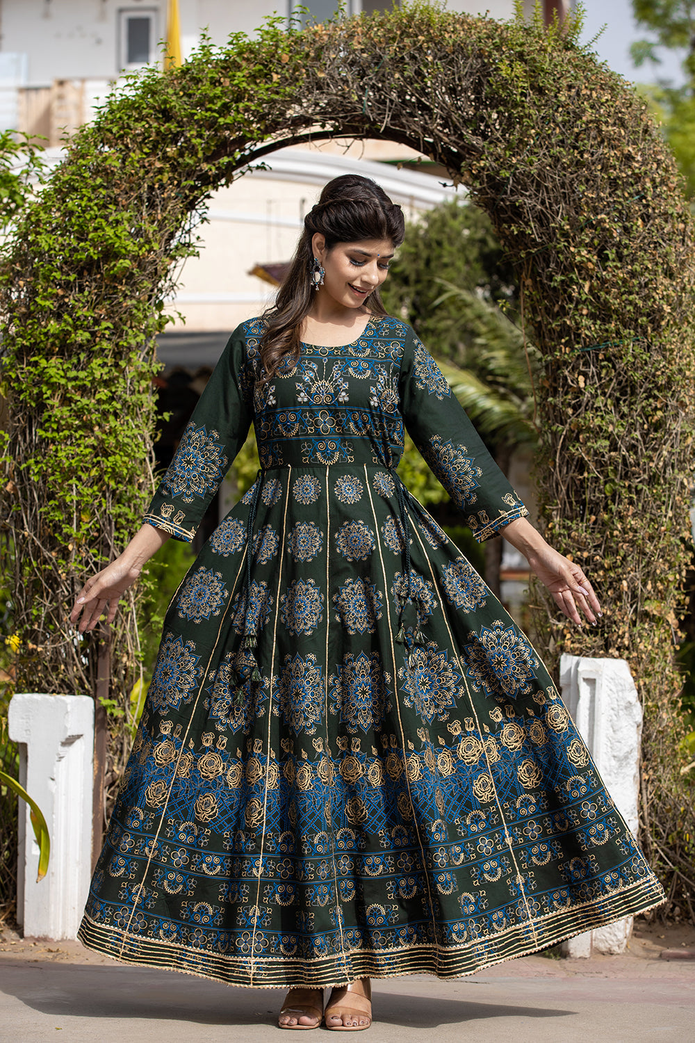 Kaajh Women's Green Gold Printed Ethnic Gown | Grocsy