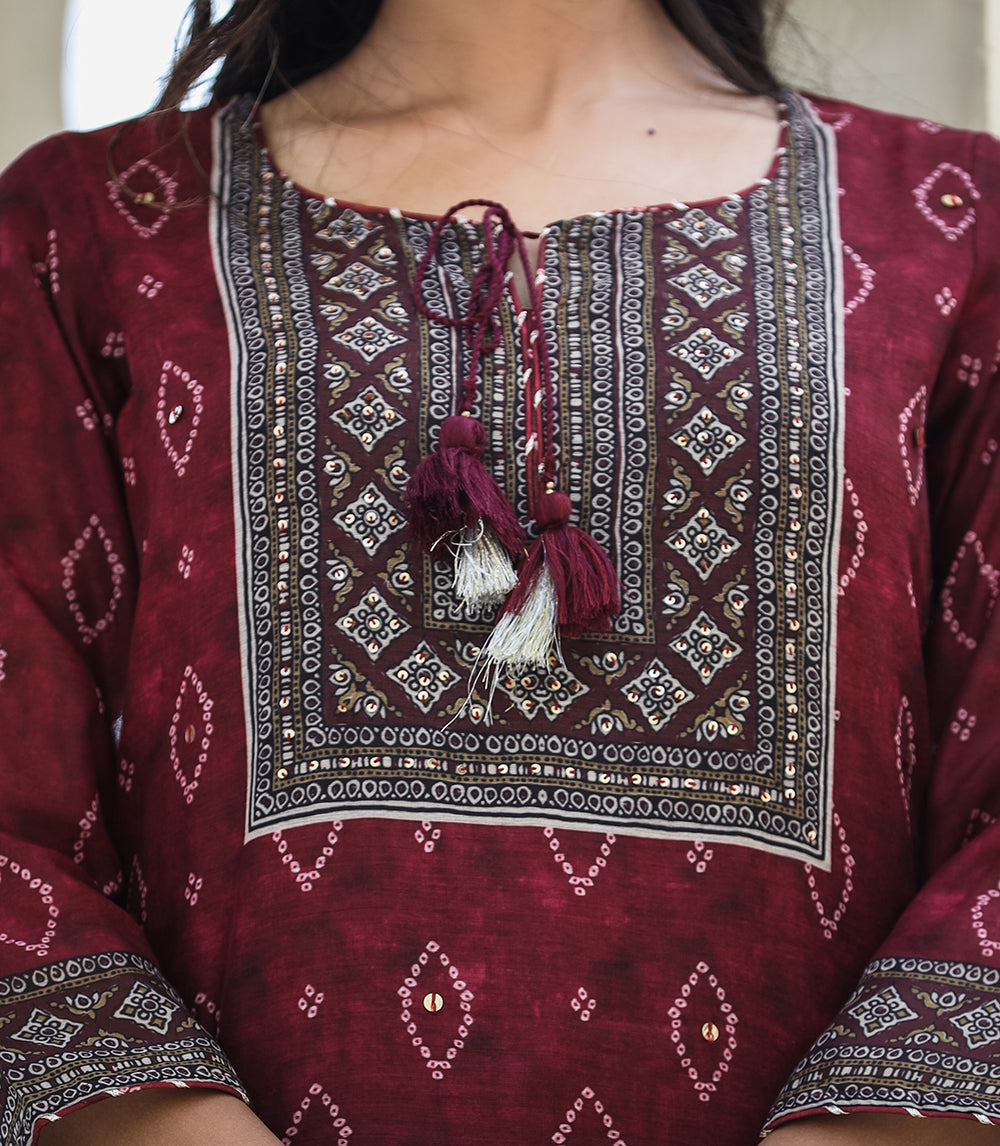 Kaajh Women's Maroon Festive Chanderi Kurta Set With Pant And Dupatta | Grocsy