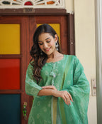 Kaajh Women's Green Printed Chanderi Kurta Set With Pant And Dupatta | Grocsy