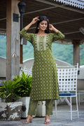 Kaajh Women's Green Printed Kurta Pant Set | Grocsy