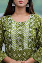 Kaajh Women's Green Printed Kurta Pant Set | Grocsy